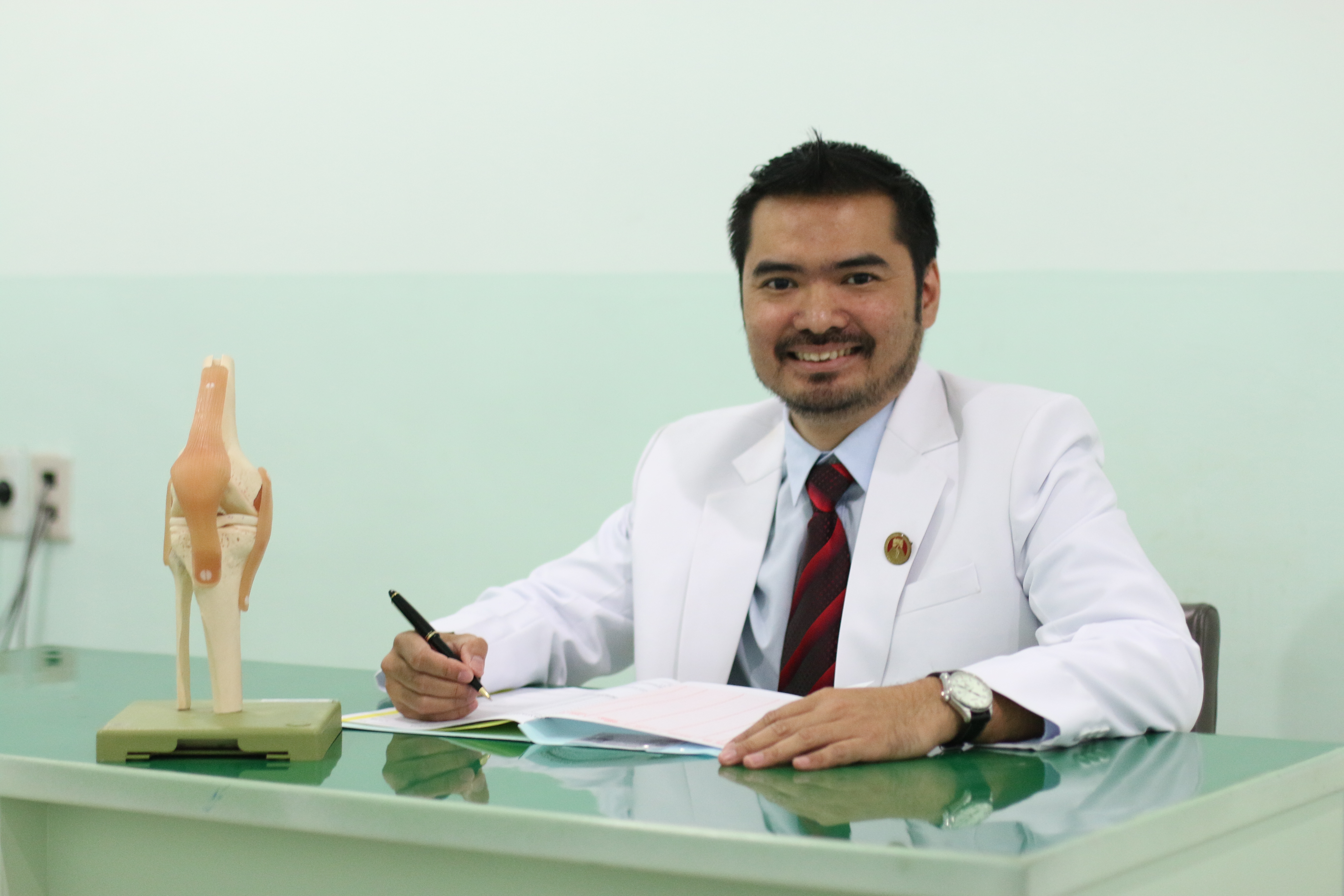 Foto dr. Andrie Stefanus Pranandu, Sp.OT